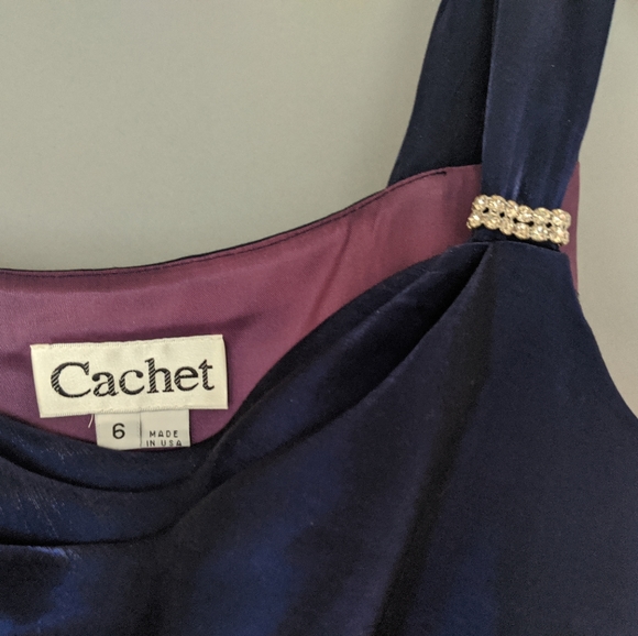 Cache Dress - Picture 3 of 7